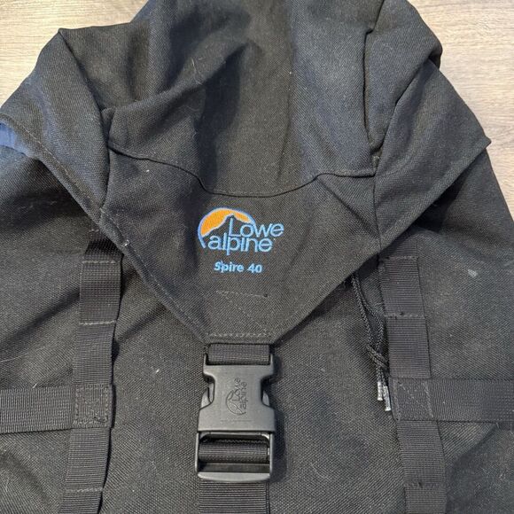 Lowe Alpine Spire 40 Backpack Black Adult Hiking Camping #1 - Picture 2 of 5